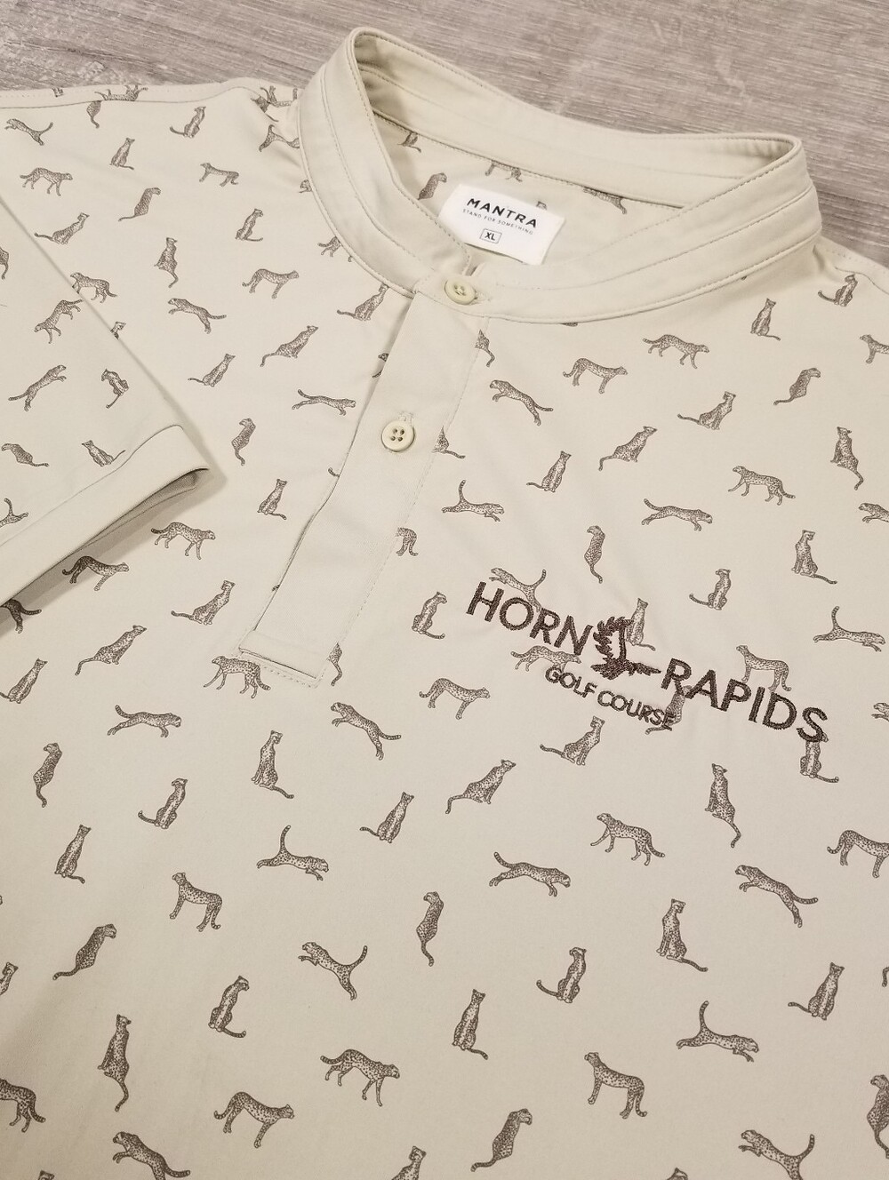 Mantra Catalyst Polo Shirt Mens XL Tan AOP Cheetah Horn Rapids Golf Course